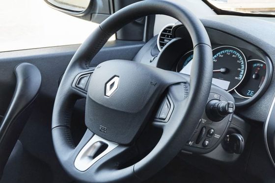 2 Seater Van con el mejor precio en Renault Kangoo, y confortable en las características, el kilometraje, el asiento, y el funcionamiento de motor