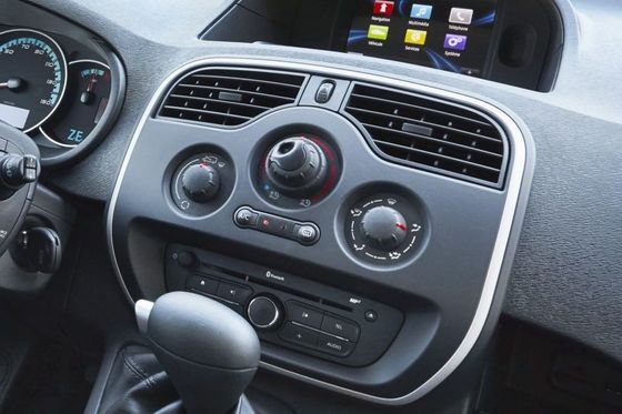 2 Seater Van con el mejor precio en Renault Kangoo, y confortable en las características, el kilometraje, el asiento, y el funcionamiento de motor