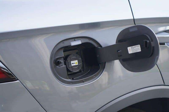 coche híbrido de 230km/h SUV