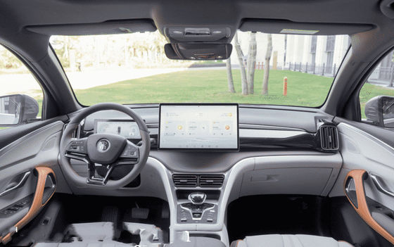 coche híbrido de 230km/h SUV