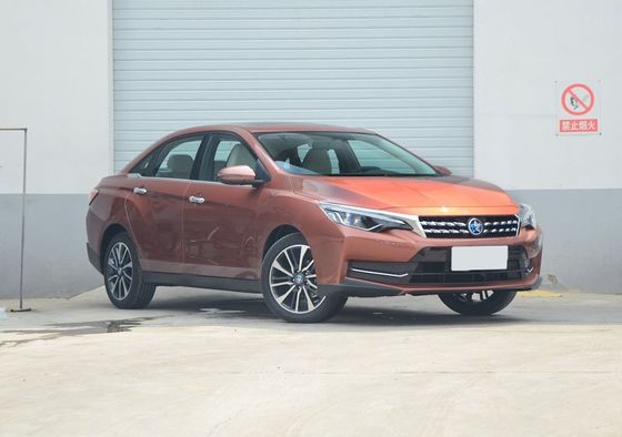 Dongfeng Nissan Venucia D60 EV coche de la impulsión de la mano izquierda de la distancia entre ejes de 2500m m - de 3000m m