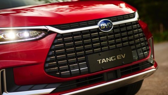 coches eléctricos del alto rendimiento de los 635km