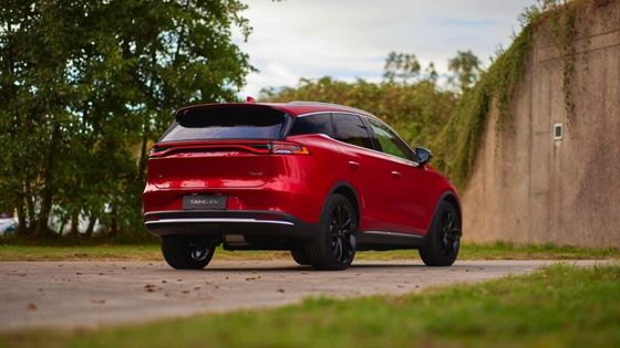 coches eléctricos del alto rendimiento de los 635km