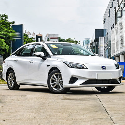 De GAC Aion S solo E coche medio del sedán de lujo del motor 135kW de los coches eléctricos