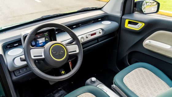 Pequeños 3 coches de la puerta de Wuling Game Boy el 120km 2 coche eléctrico de Seater de la caja 4