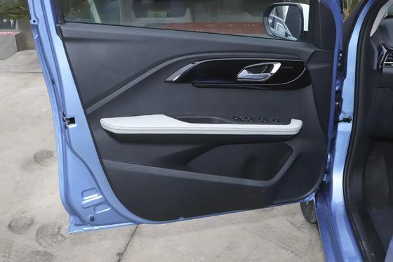 sedán los 302km NEDC del coche del coche eléctrico JMC EV3 New Energy EV de la velocidad rápida 100km/h