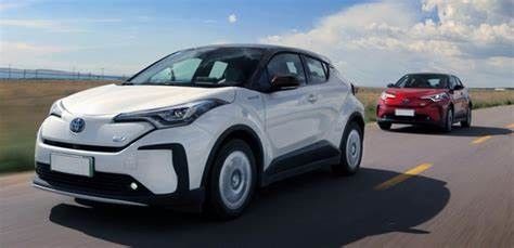 Coches puros SUV 54.3kwh 150kw 300nm 204HP de Nedc los 400km EV de los coches eléctricos de Toyota Izoa