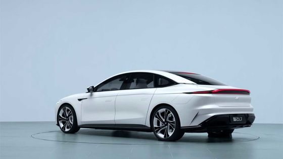 Vehículos eléctricos de los coches eléctricos los 615km New Energy del alto rendimiento de ZHIJI L7