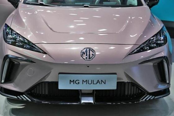 Automotriz eléctrico de lujo eléctrico de los coches los 425km del medio de MG MULAN nuevo