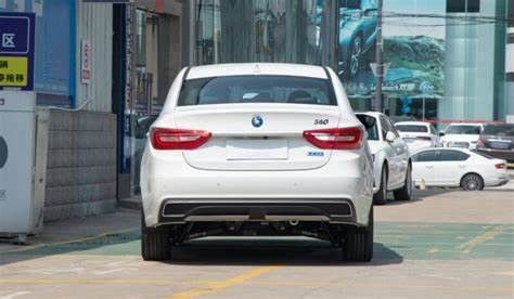 Coches eléctricos amistosos Dongfeng Fengxing S60 180km/h de la gama los 415km ECO