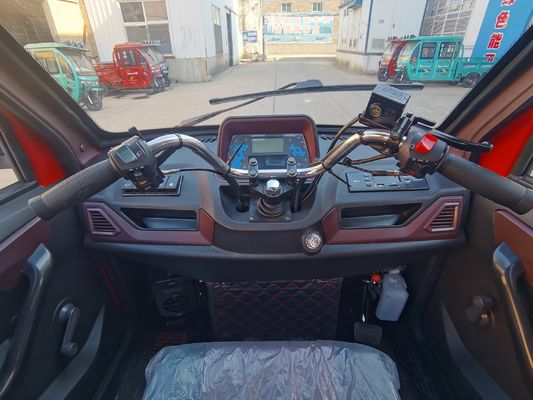 Triciclo de pasajeros motorizado cerrado con gasolina con múltiples colores Velocidad máxima 70 km/h