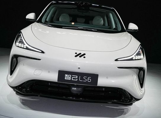 Zhiji LS6 Potencia máxima de 575kw Todos los coches eléctricos con velocidad máxima de 252kmh Vehículo deportivo eléctrico