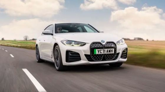 Lo más reciente y con tracción total en BMW i4 con motor eléctrico y maletero disponible