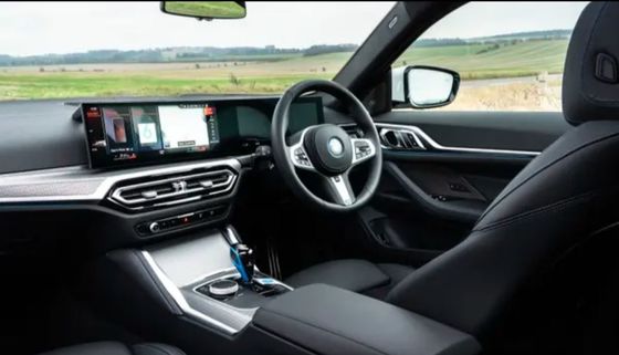 Lo más reciente y con tracción total en BMW i4 con motor eléctrico y maletero disponible