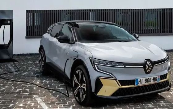 Prueba de conducción a largo plazo con la batería Renault Megane E-Tech de capacidad de 40/60 kWh, con un alcance de aproximadamente 158/208 millas