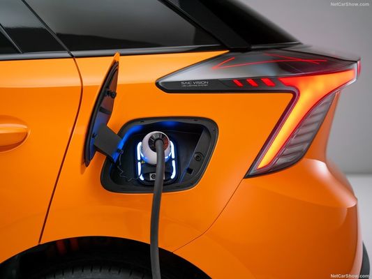 Nuevo Energía 2024 más caliente vehículo eléctrico puro MG4 EV con 250N.m Torque Max. 986l Espacio extra grande del maletero