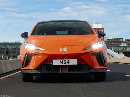 Nuevo Energía 2024 más caliente vehículo eléctrico puro MG4 EV con 250N.m Torque Max. 986l Espacio extra grande del maletero