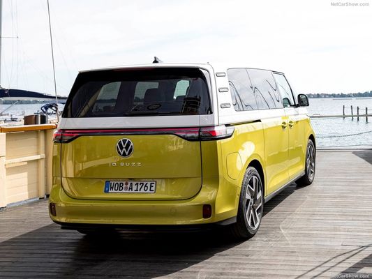 VW clásico autocaravana MPV Volkswagen ID Buzz. 2023 robort eléctrico de gran espacio práctico para familias