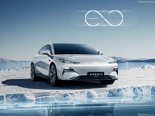 Geely Galaxy E8 Ev Coche eléctrico 2024 550Kw Max Nuevo vehículo de energía sedán con un motor a 190km / h velocidad máxima