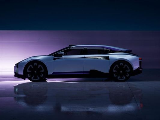 2023 Pure Electric Sedan Hiphi Z 4WD Car eléctrico con alcance de 705km