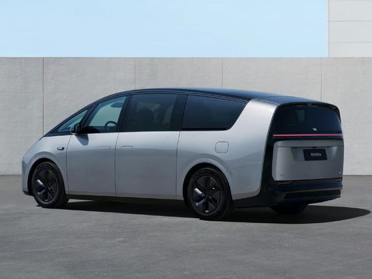 Lixiang MEGA 2024 EV 7 asientos MPV de lujo 710KM de largo alcance 4WD coche eléctrico