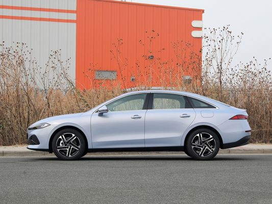 Roewe D7 DMH 125 Beyond Edición de tamaño mediano Plug In Hybrid Eléctrico