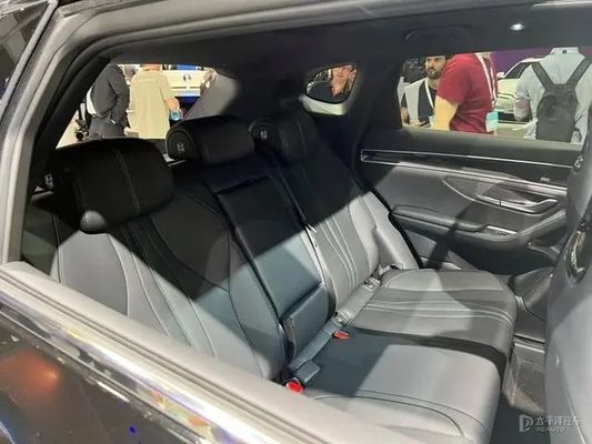 2023 BYD Seal U Long Range Rear Drive Edition 5 asientos girando a la izquierda Vehículos eléctricos