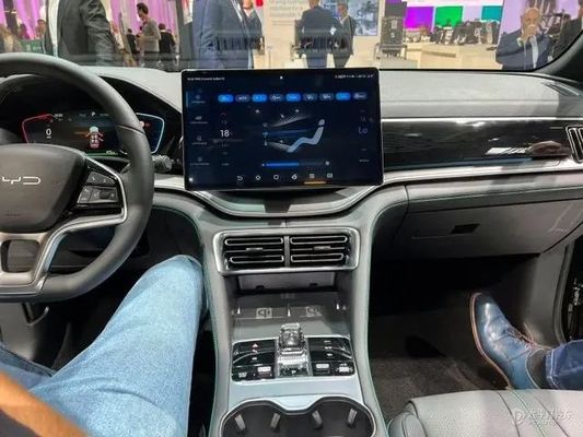 2023 BYD Seal U Long Range Rear Drive Edition 5 asientos girando a la izquierda Vehículos eléctricos