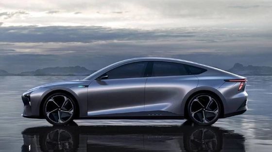 Pre-venta JV trabaja en Jiyue 02 EV sedán con 544 CV con versiones RWD&AWD coche de nueva energía