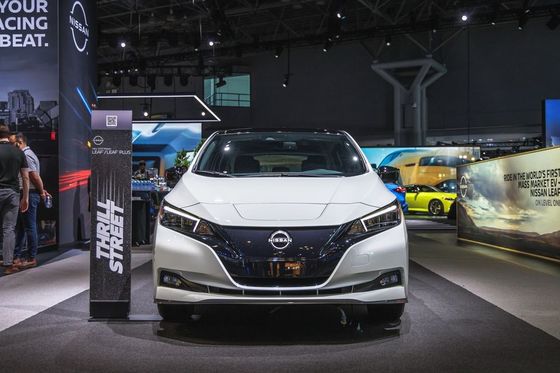 Sin gasolina con una autonomía de 180 millas para viajes locales en el 2024 Nissan Leaf S hatchback coches de nueva energía