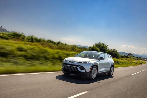 distintivo SUV eléctrico deseable de la familia de SUV eléctricos Fisker Ocean con potencia de 556bhp/737Nm