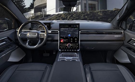 GMC Sierra EV tren motriz de doble motor con 754P calificado para remolcar hasta 9500 libras y puede remolcar hasta 1300 libras de carga útil