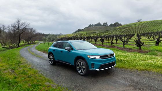 Nuevo automóvil Ev 2024 Honda Prologue EV Crossover con una posición baja y ancha, una distancia entre ejes larga