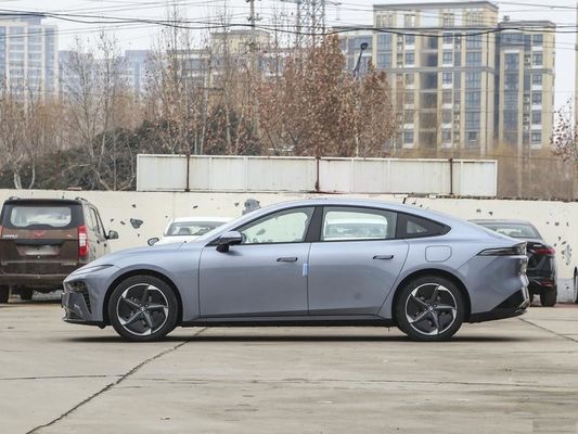 2024 Hatchback eléctrico puro Dongfeng eπ 007 Coche eléctrico con alcance de 530 km