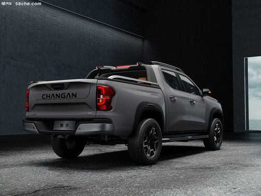 EREV pickup truck lanzado Changan Hunter con batería de 31.18kwh para 180km CLTC 1031km de alcance combinado
