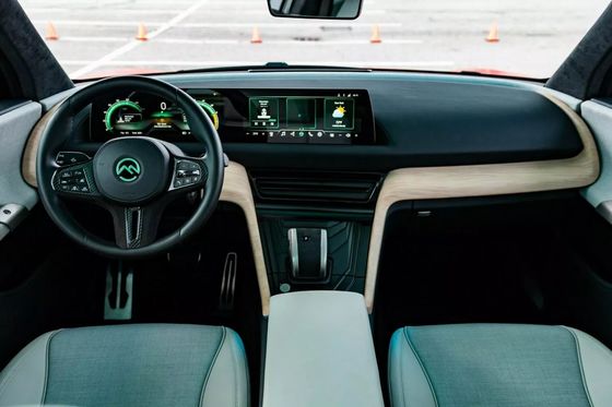 2024 Mullen GT Pure Electric Sports Car con un alcance de 380 km 4.2s Aceleración de 0 a 100 km/h