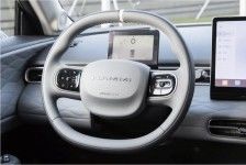 Los coches más nuevos Dongfeng Nammi 01 Hatchback EV y alcance impresionante y batería de estado sólido