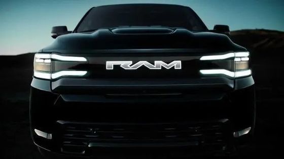 Todo eléctrico con cero emisiones Ram 1500 REV con referentes excepcionales en el remolque, un alcance de 350 millas a 168kwh de batería