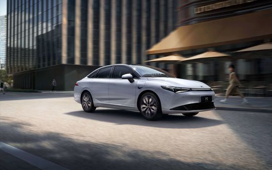 2024 Xpeng P5 Vehículo eléctrico EV Coche eléctrico Largo alcance 480km 155KW Potencia 170km/h