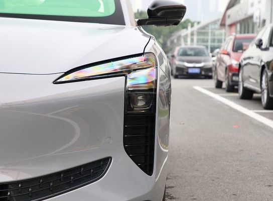 Vehículo eléctrico puro China Famous Brand Hongqi EH7 2024 600km Pro Con 600km de largo alcance y 4puertas/5 asientos Sedan