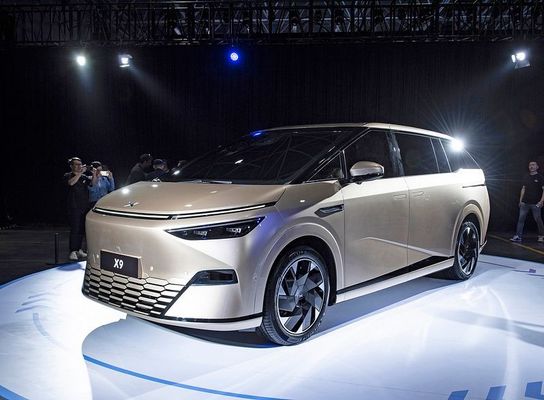 Vehículo eléctrico de venta al por mayor Coches nuevos usados XPENG X9 2024 Big Mpv 4dw 5puertas 7 asientos Xiaopeng X9 Big Suv Energy Vehicle