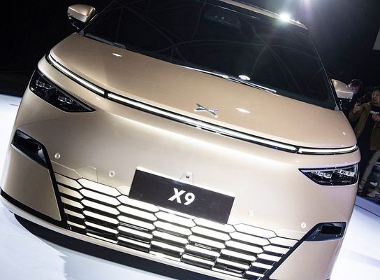 Vehículo eléctrico de venta al por mayor Coches nuevos usados XPENG X9 2024 Big Mpv 4dw 5puertas 7 asientos Xiaopeng X9 Big Suv Energy Vehicle
