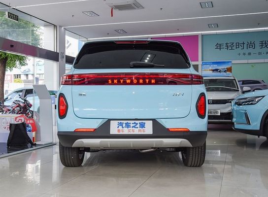 Skyworth 2024 HT-i II SUV Carro eléctrico e híbrido con motor de 1.5L 205km MAX alcance izquierda Dirección interior luz oscura