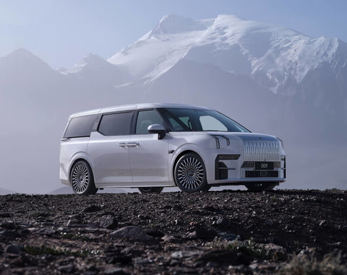 Zeekr 009 Pure Electric Luxury MPV redefiniendo sus expectativas de MPVS 140kwh batería 822km CLTC Rango 0-100km/h en 4.5 segundos