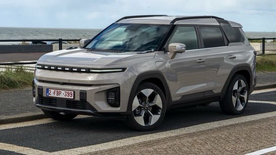 Más reciente vehículo eléctrico puro KGM Torres EVS 109mph Velocidad máxima 152kw 207PS Potencia máxima listo para ir Auto eléctrico puro