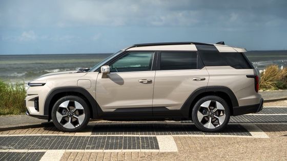 Más reciente vehículo eléctrico puro KGM Torres EVS 109mph Velocidad máxima 152kw 207PS Potencia máxima listo para ir Auto eléctrico puro