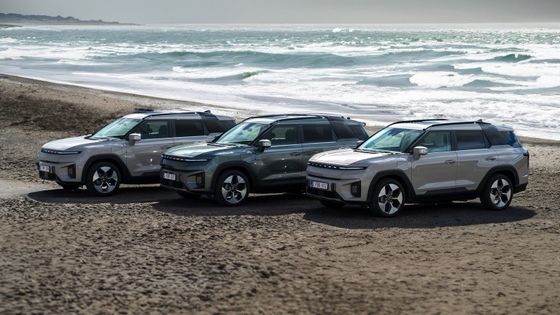 Más reciente vehículo eléctrico puro KGM Torres EVS 109mph Velocidad máxima 152kw 207PS Potencia máxima listo para ir Auto eléctrico puro