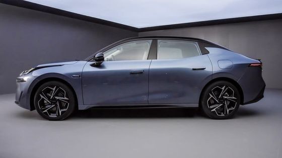 Hoy lanzado el más reciente LYNK& CO 07 EM-P 126km de largo alcance pro PHEV motor eléctrico de 160 kW y 350N.m de torque nuevo vehículo de energía