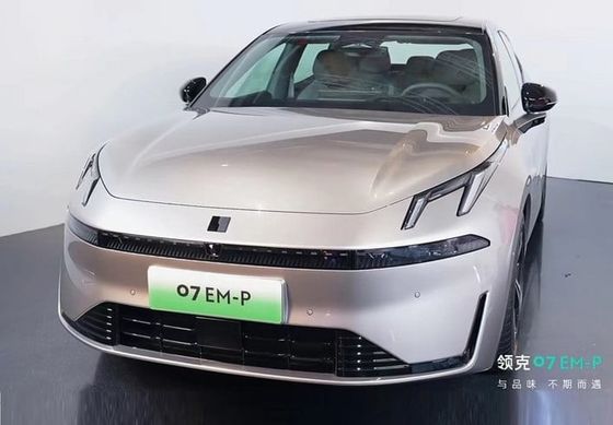 Hoy lanzado el más reciente LYNK& CO 07 EM-P 126km de largo alcance pro PHEV motor eléctrico de 160 kW y 350N.m de torque nuevo vehículo de energía