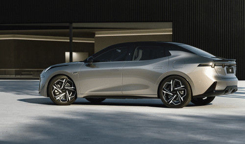 Hoy lanzado el más reciente LYNK& CO 07 EM-P 126km de largo alcance pro PHEV motor eléctrico de 160 kW y 350N.m de torque nuevo vehículo de energía